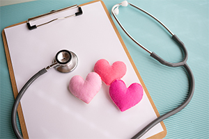 カルテと聴診器